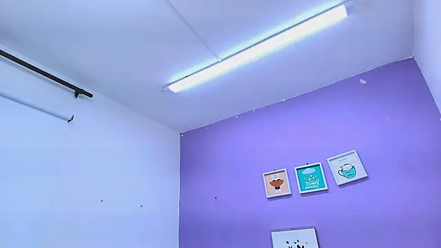 Snapshot of veronica_sinner_ chatting on January 26, 2025, 12:01 pm veronica sinner  online show from January 26, 2025, 12:01 pm