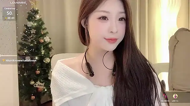 zhuzhu-520- online show from January 6, 2025, 5:06 pm