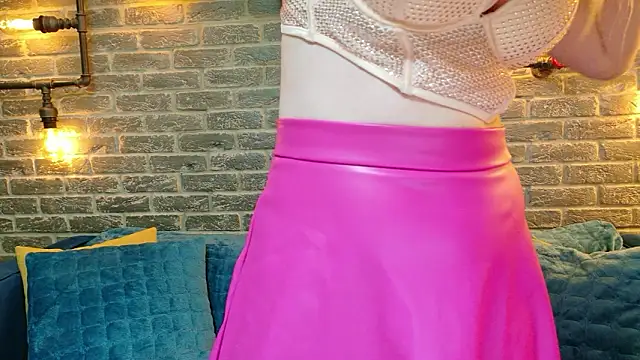 Snapshot of LisaCaprice chatting on January 17, 2026, 5:23 am LisaCaprice online show from January 17, 2026, 5:23 am