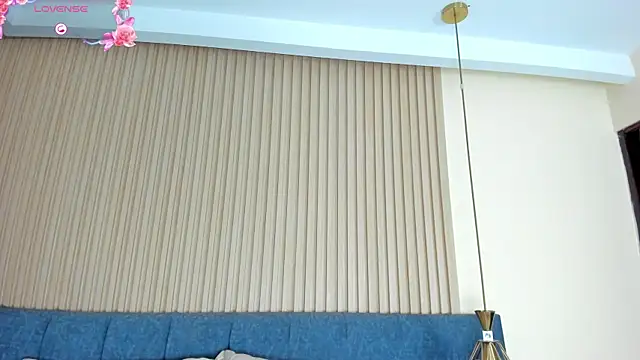 kathecute   online show from April 14, 2026, 1:44 am