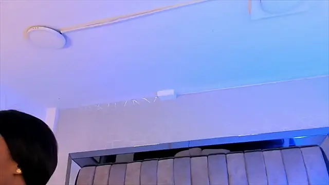 ChaynnaCooper online show from February 1, 2025, 12:16 pm