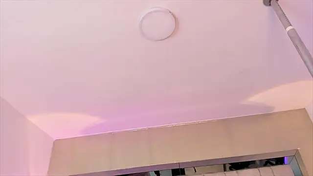 ChaynnaCooper online show from March 14, 2025, 9:00 pm