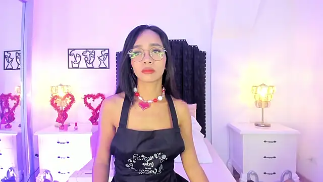 SamanthaFerrer   online show from February 14, 2025, 7:33 pm