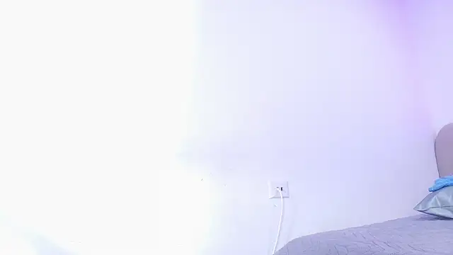 nicol f online show from February 6, 2026, 3:11 am