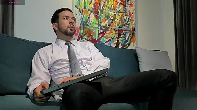 tommy raym0ndg online show from January 11, 2025, 7:05 pm