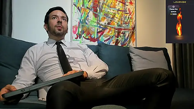 tommy raym0ndg online show from February 1, 2025, 2:47 am