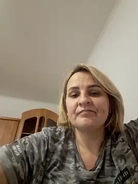 Malichkaanna30 online show from January 12, 2025, 2:41 pm