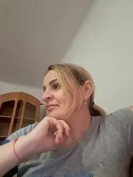 Malichkaanna30 online show from February 22, 2025, 7:45 am