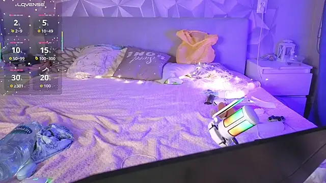 -HornyAngel- online show from September 25, 2025, 7:17 pm