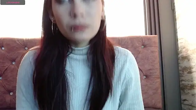  yuyi online show from November 23, 2025, 11:21 am