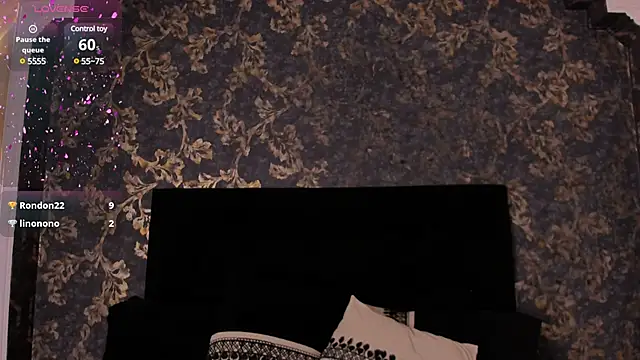 Isa Little Star online show from February 19, 2025, 2:44 pm