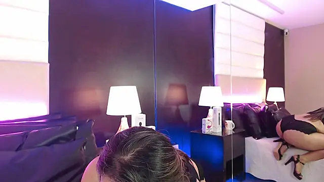 NaomyRivera online show from February 13, 2025, 9:17 pm