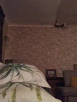 Snapshot of TheeRealShow chatting on December 6, 2024, 2:38 pm TheeRealShow online show from December 6, 2024, 2:38 pm