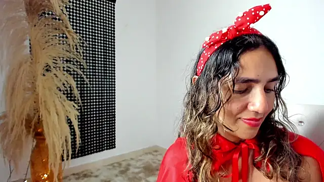 Snapshot of misshiccups chatting on February 15, 2025, 5:41 am misshiccups online show from February 15, 2025, 5:41 am