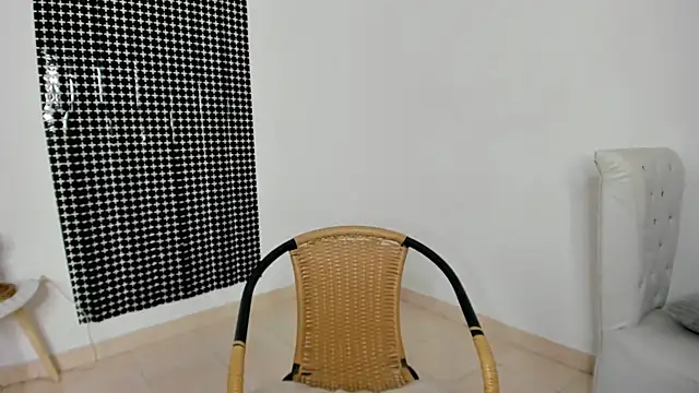 Snapshot of misshiccups chatting on March 5, 2025, 3:29 am misshiccups online show from March 5, 2025, 3:29 am