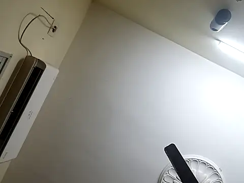 Ambika01 online show from November 11, 2025, 9:20 am