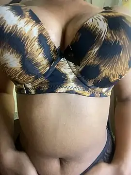Snapshot of miss_lina chatting on January 12, 2025, 5:24 am miss lina online show from January 12, 2025, 5:24 am