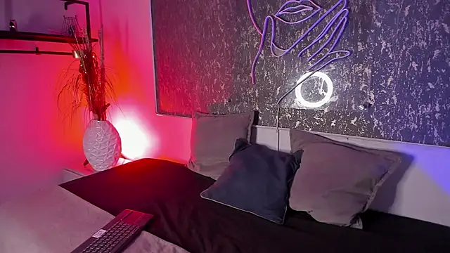 KatyXXX gh online show from December 10, 2024, 12:05 pm