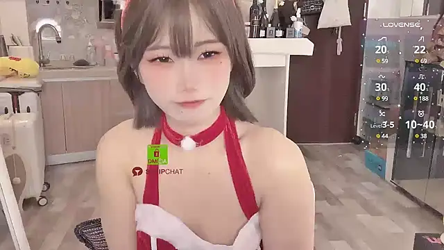 Snapshot of -XunMengLong- chatting on December 24, 2024, 3:05 pm -XunMengLong- online show from December 24, 2024, 3:05 pm