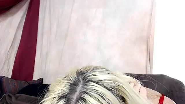 Jean Saint Sin online show from November 3, 2025, 6:36 am