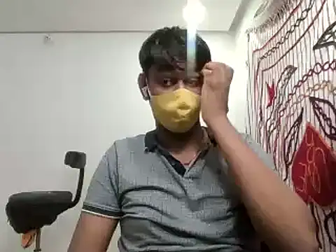 Snapshot of brownguy1234 chatting on December 6, 2024, 2:49 pm brownguy1234 online show from December 6, 2024, 2:49 pm