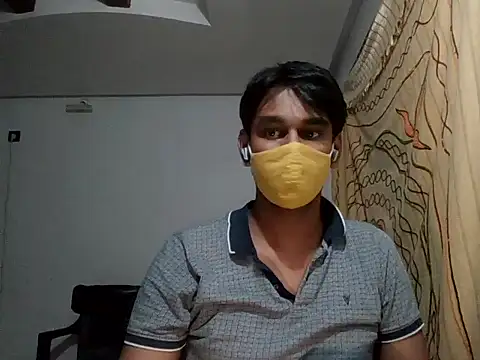 Snapshot of brownguy1234 chatting on January 15, 2025, 6:40 pm brownguy1234 online show from January 15, 2025, 6:40 pm