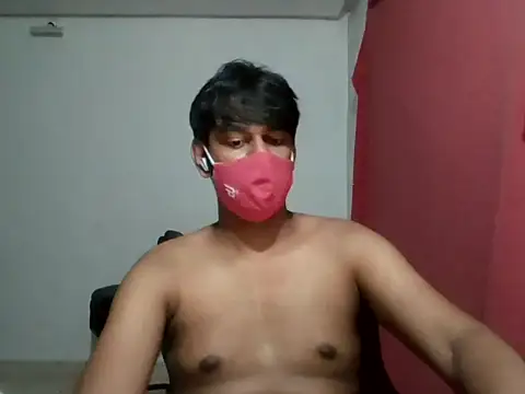 Snapshot of brownguy1234 chatting on January 20, 2025, 6:32 pm brownguy1234 online show from January 20, 2025, 6:32 pm