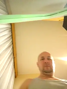 Snapshot of intx800 chatting on February 1, 2026, 5:17 am intx800 online show from February 1, 2026, 5:17 am