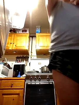 Snapshot of intx800 chatting on February 6, 2026, 3:11 am intx800 online show from February 6, 2026, 3:11 am