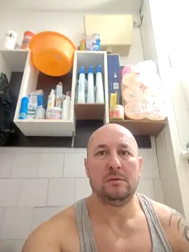 Snapshot of intx800 chatting on February 8, 2026, 6:50 am intx800 online show from February 8, 2026, 6:50 am