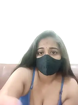 Snapshot of DIZZLING_DIVA chatting on January 2, 2025, 5:18 pm DIZZLING DIVA online show from January 2, 2025, 5:18 pm