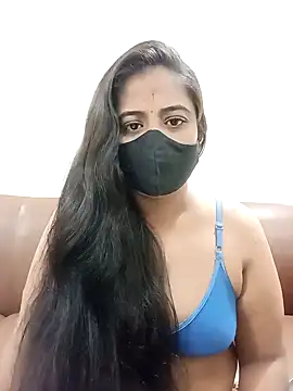 Snapshot of DIZZLING_DIVA chatting on January 5, 2025, 12:42 pm DIZZLING DIVA online show from January 5, 2025, 12:42 pm