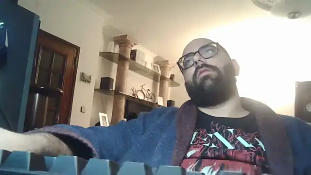 Snapshot of manokiitoo chatting on March 31, 2026, 9:15 pm manokiitoo online show from March 31, 2026, 9:15 pm