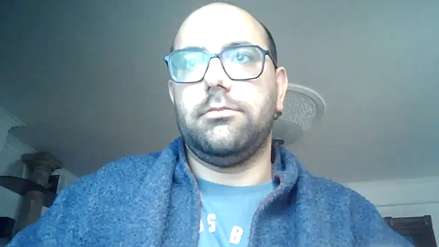 Snapshot of manokiitoo chatting on April 7, 2026, 10:26 am manokiitoo online show from April 7, 2026, 10:26 am