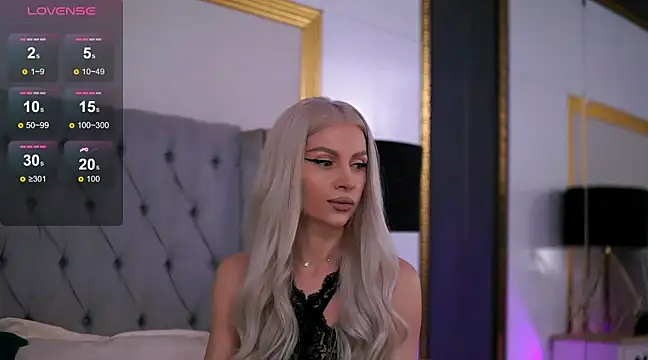 Snapshot of KiaHarper chatting on February 12, 2025, 7:35 pm KiaHarper online show from February 12, 2025, 7:35 pm