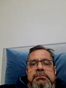 Snapshot of axecoman60 chatting on January 23, 2025, 7:40 pm axecoman60 online show from January 23, 2025, 7:40 pm