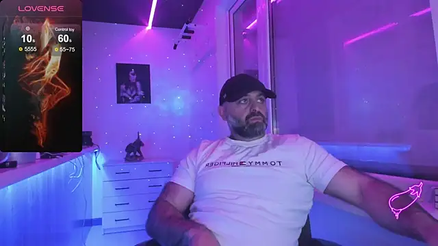 MAGABEAR077 online show from November 30, 2025, 11:20 pm