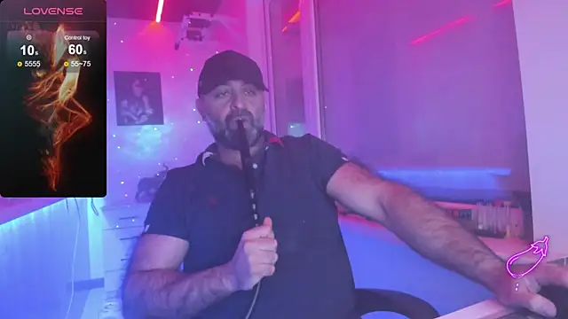 MAGABEAR077 online show from December 14, 2025, 8:13 pm