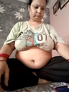 Kavya kapoor online show from November 13, 2025, 3:05 am