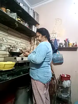 Kavya kapoor online show from February 3, 2026, 2:53 am