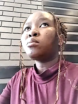 Snapshot of Iva_deep chatting on March 18, 2025, 12:25 pm Iva deep online show from March 18, 2025, 12:25 pm