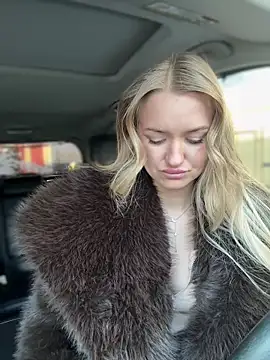 Devill Angel  online show from February 1, 2026, 10:14 am