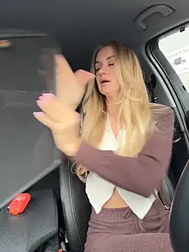 Devill Angel  online show from April 4, 2026, 11:08 am