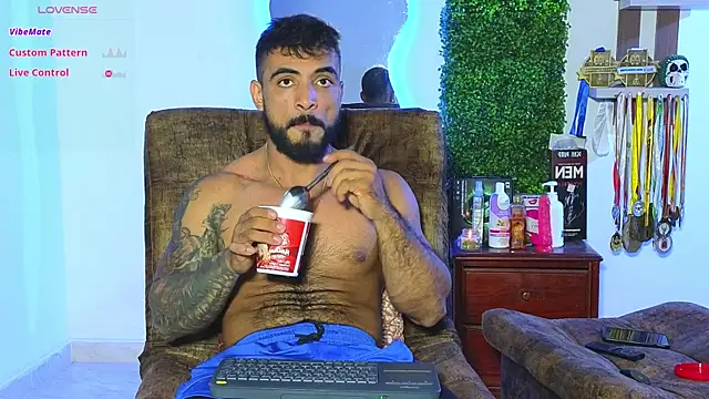 ERIC HARRISON online show from February 2, 2025, 12:19 am