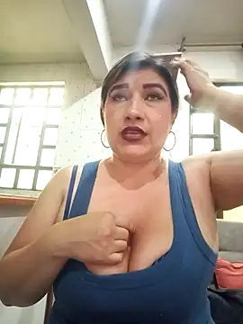 Hannahcandyy online show from November 6, 2025, 10:10 pm