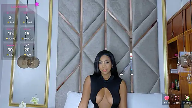 Lola King online show from September 29, 2025, 7:08 pm