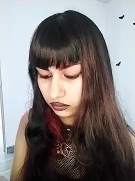 Little-Lucifer online show from October 4, 2025, 6:39 pm