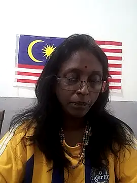 mamakarma1403 online show from October 27, 2025, 4:16 am