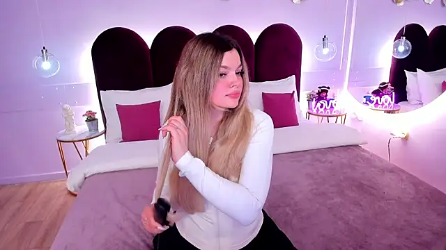 Snapshot of ZaraBloom chatting on March 2, 2026, 3:19 pm ZaraBloom online show from March 2, 2026, 3:19 pm