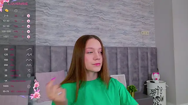 Snapshot of AliceBrayan chatting on March 21, 2025, 5:11 am AliceBrayan online show from March 21, 2025, 5:11 am